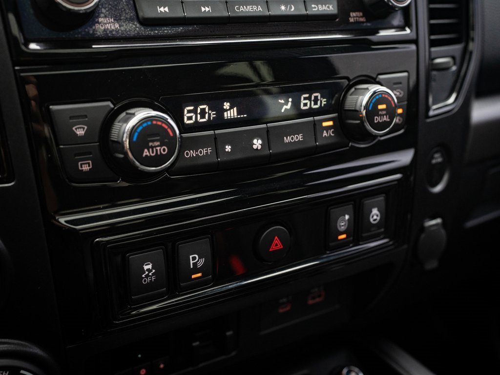 2021 Nissan Titan PRO-4X photo 32