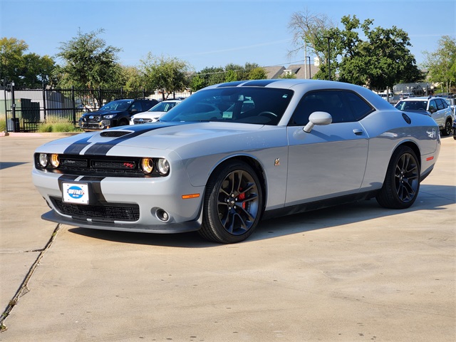 2021 Dodge Challenger R/T Scat Pack photo 3