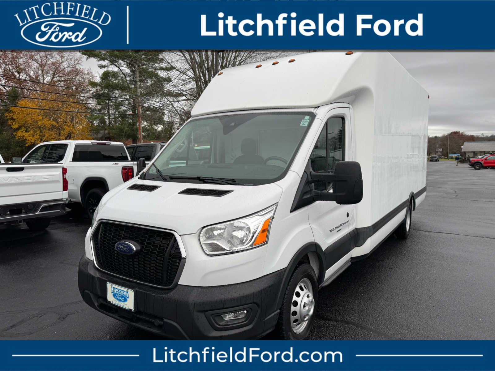 2021 Ford Transit Cutaway Base's photo