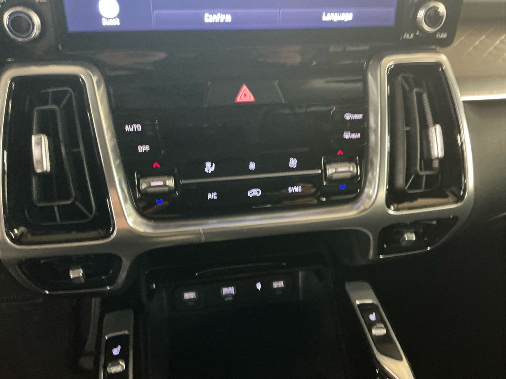 2023 Kia Sorento SX photo 18