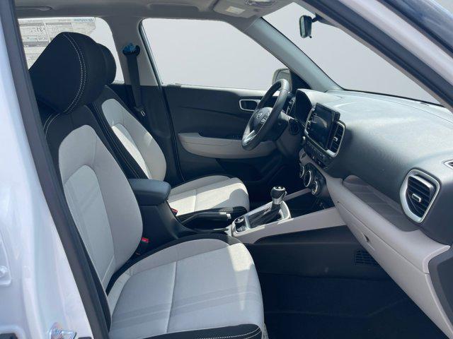 2025 Hyundai Venue SEL Limited photo 15