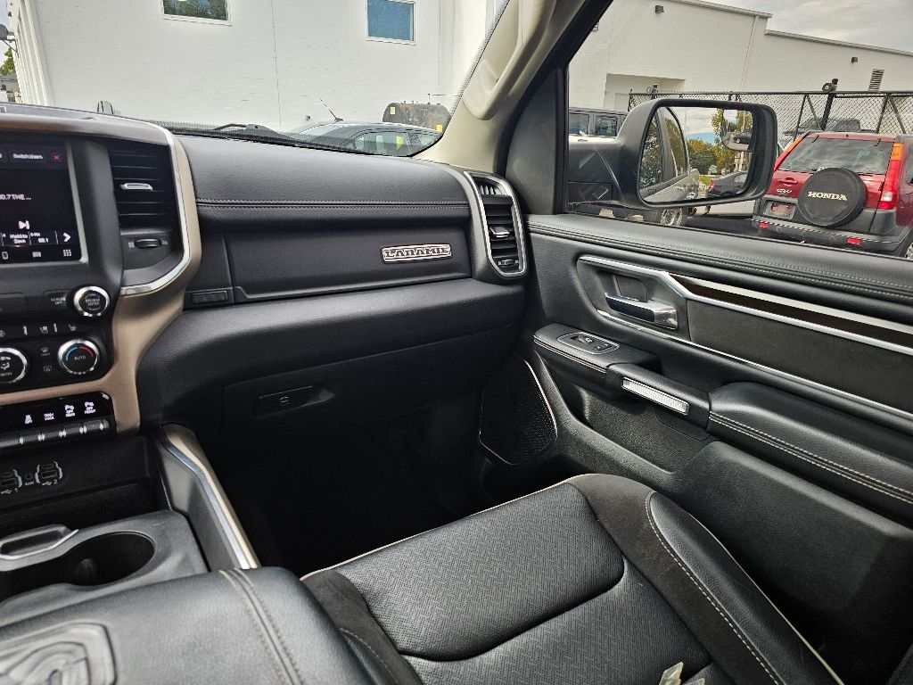 2022 RAM 1500 - Image 17
