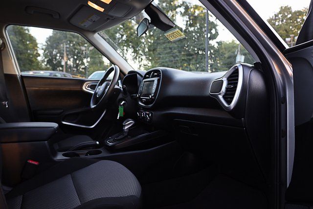 2023 Kia Soul LX photo 21