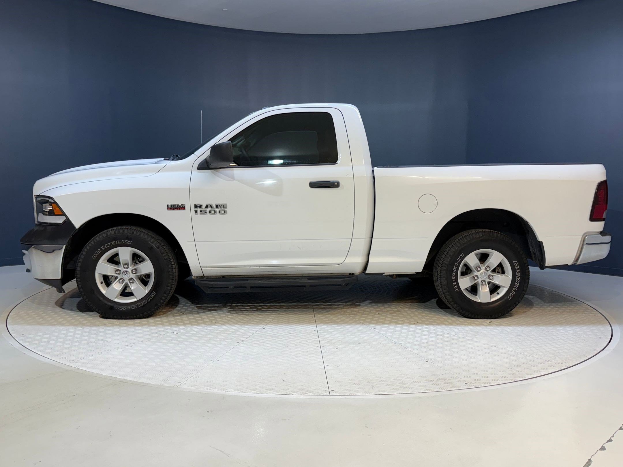 2014 Ram 1500 Tradesman photo 2