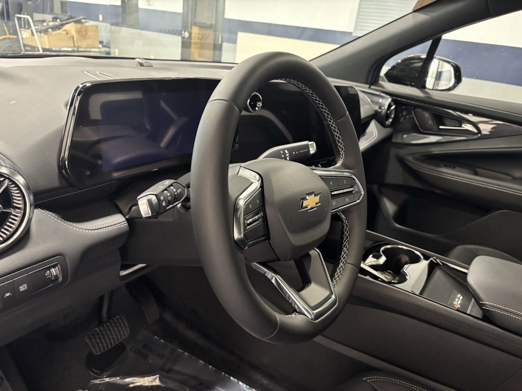 2025 Chevrolet Blazer EV photo 13