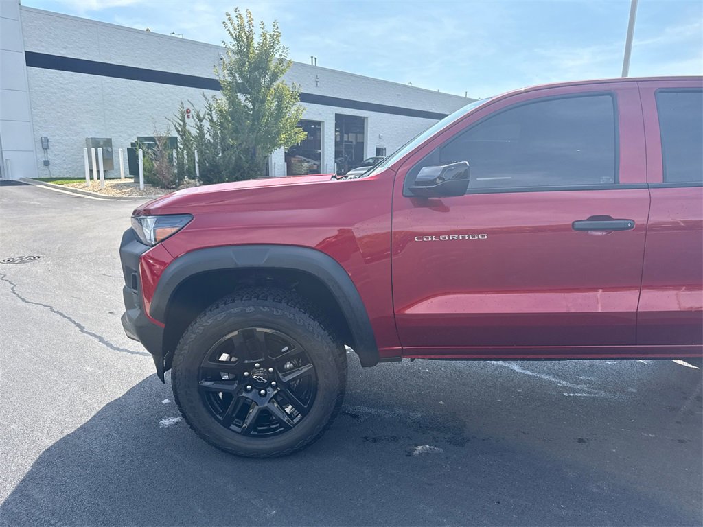 2024 Chevrolet Colorado Trail Boss photo 3