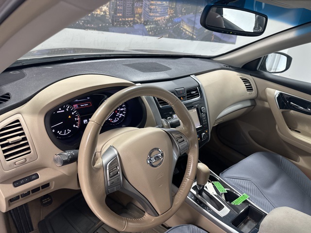2013 Nissan Altima 3.5 SV photo 20