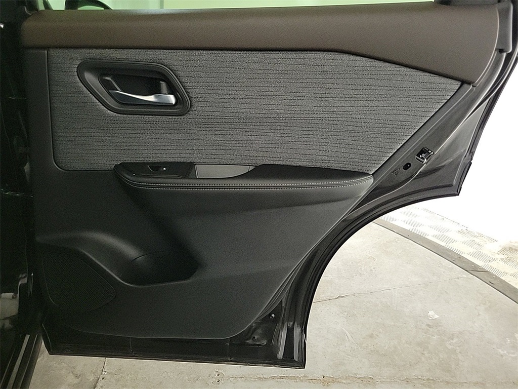 2023 NISSAN ROGUE - Image 24