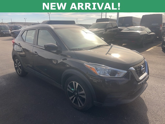 2019 Nissan Kicks SV photo 2