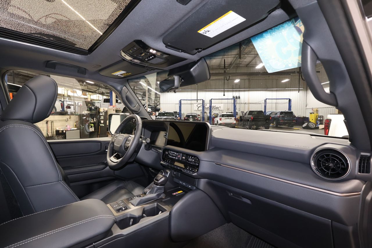 2025 Toyota Land Cruiser photo 28