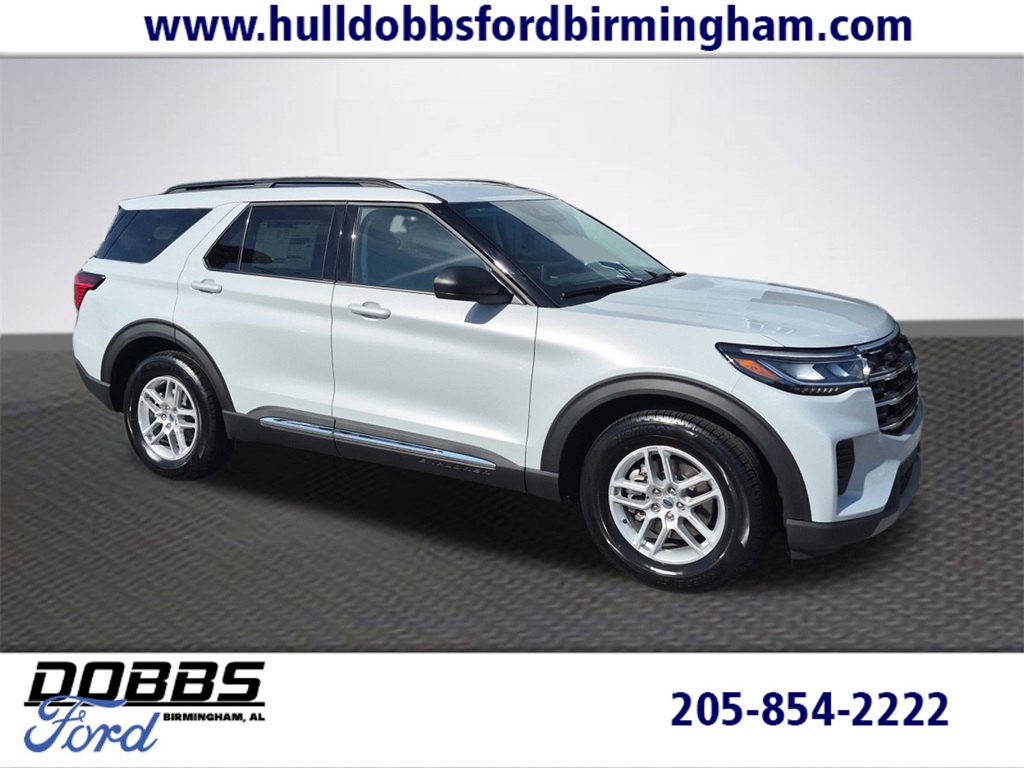 2025 Ford Explorer Active's photo
