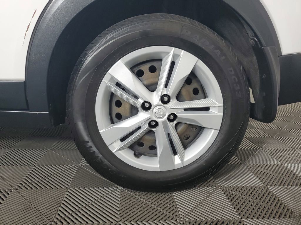 2020 Nissan Kicks S photo 26