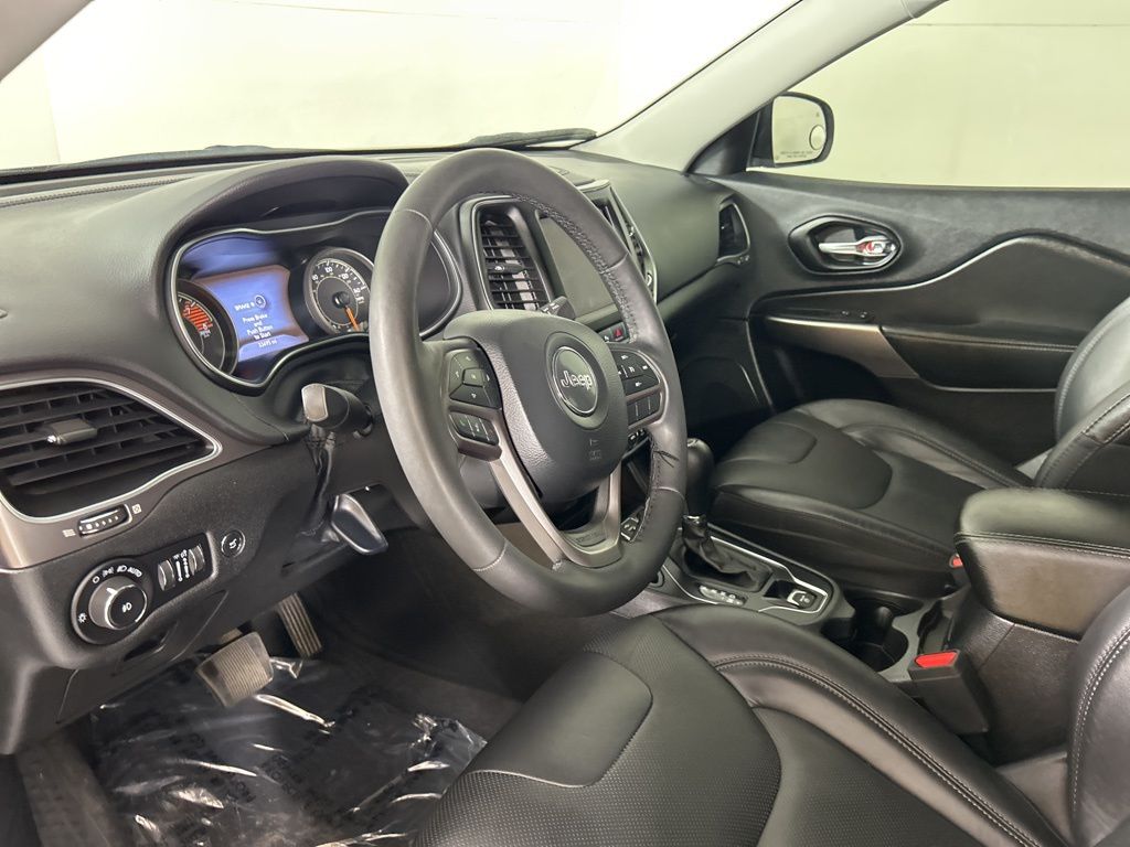 2021 Jeep Cherokee Latitude Lux photo 27