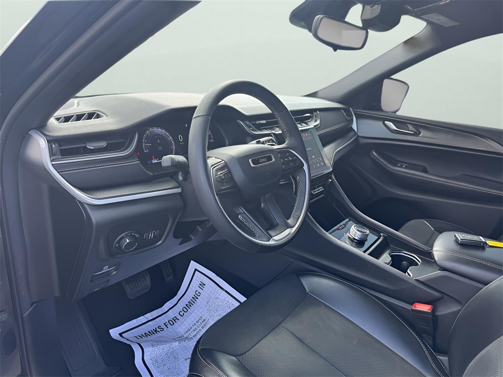 2024 Jeep Grand Cherokee Altitude X photo 2