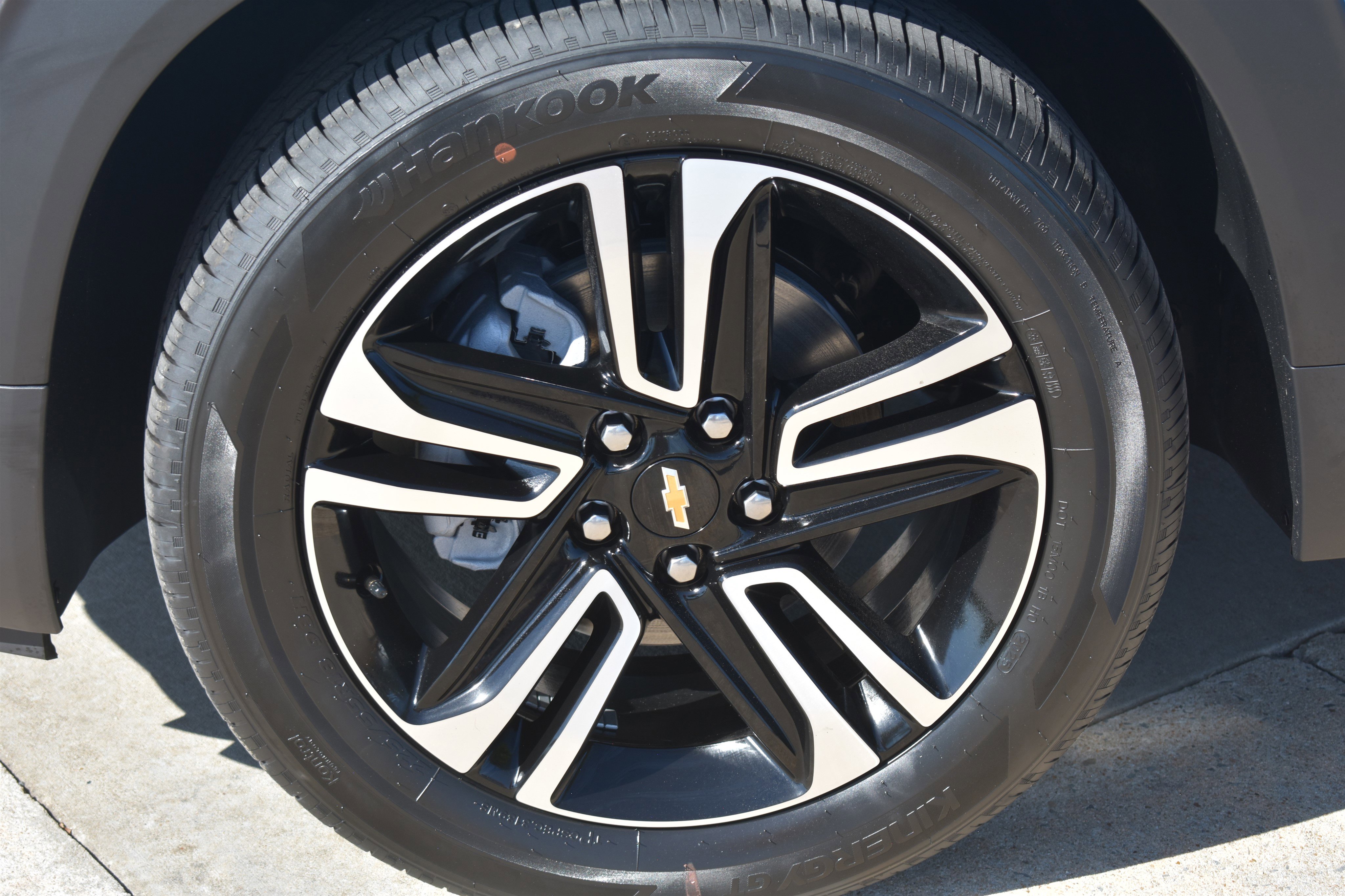 2026 Chevrolet Trailblazer LT photo 3