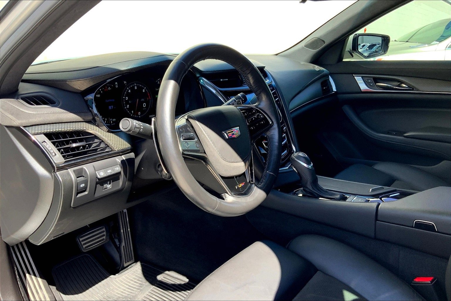 2017 Cadillac CTS photo 3