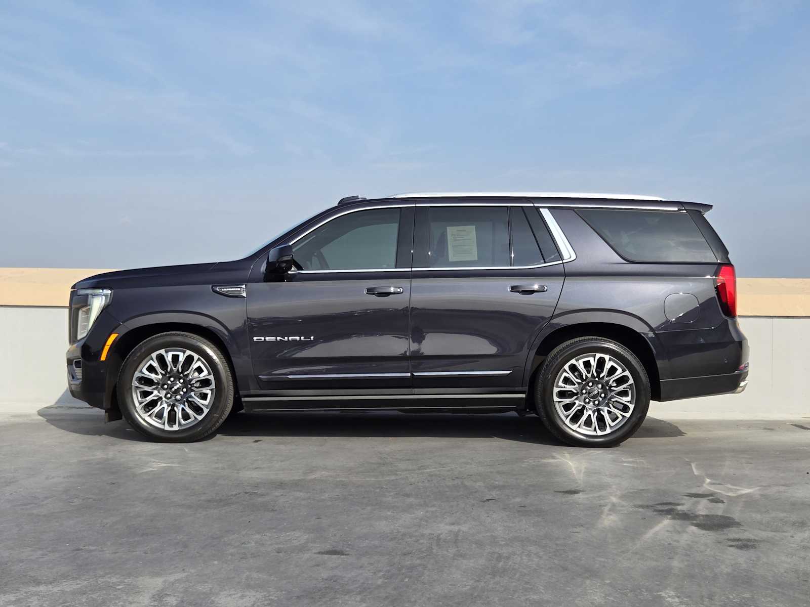 2025 Gmc Yukon Denali Ultimate photo 4