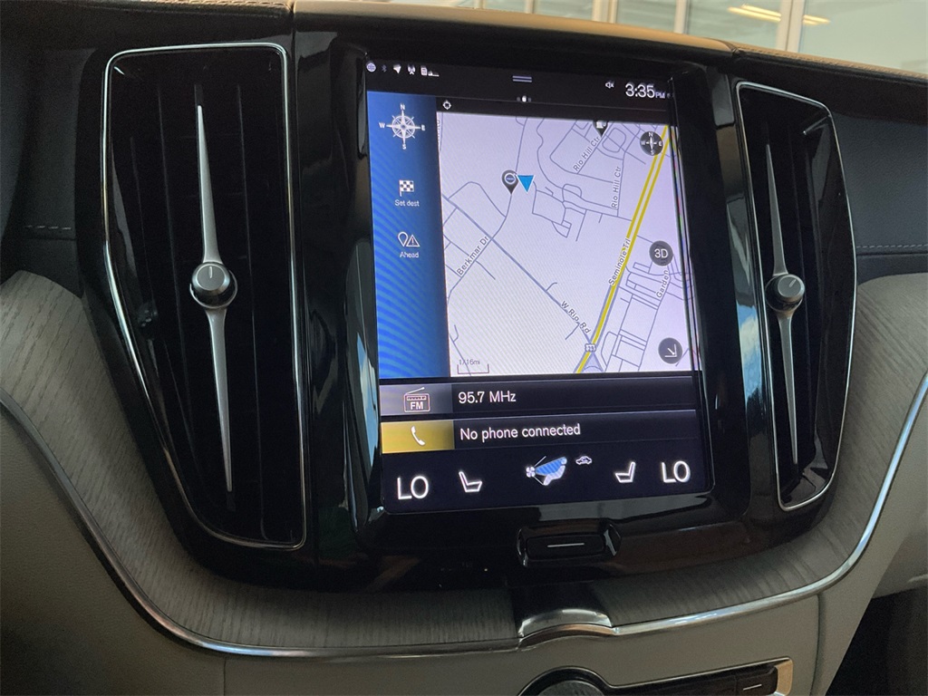 2021 Volvo XC60 T5 Inscription photo 22
