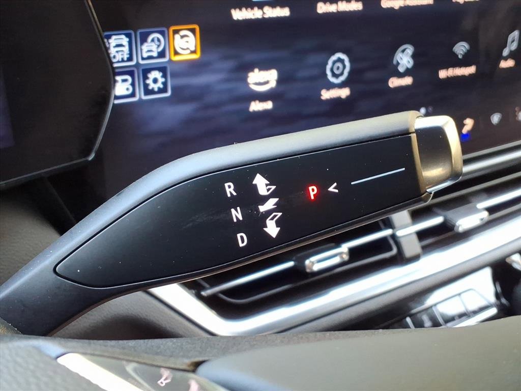 2025 Chevrolet Equinox EV 1LT photo 17