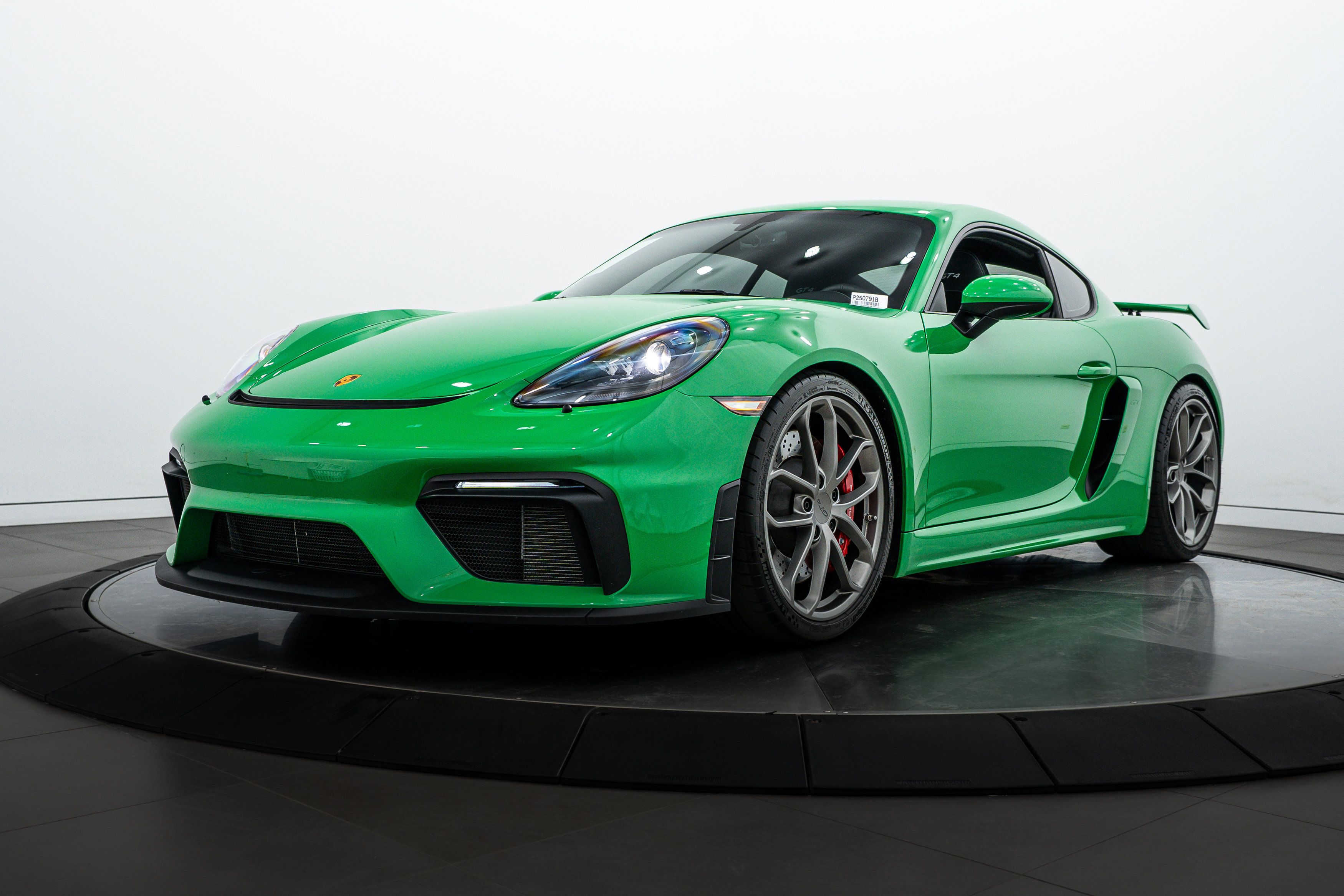2023 Porsche 718 GT4