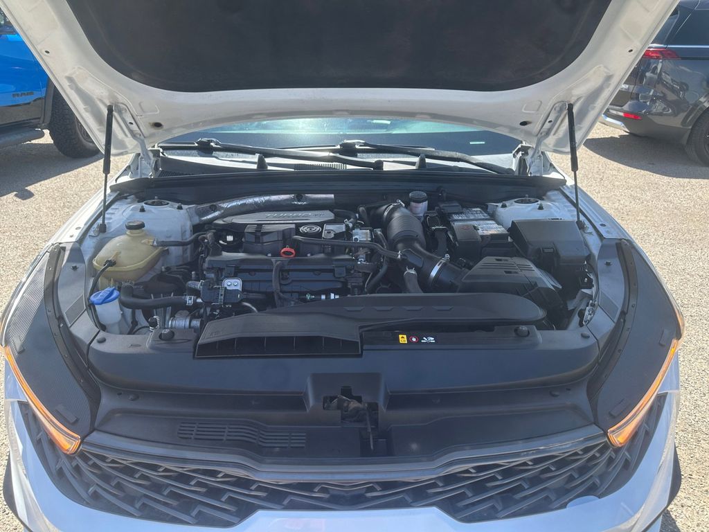 2022 Kia K5 GT-Line photo 18