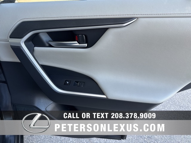 2023 Toyota RAV4 Hybrid Limited photo 12