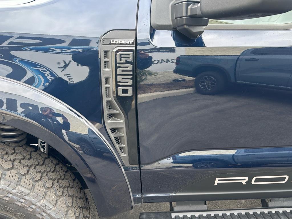 2024 Ford F-250 Lariat photo 7