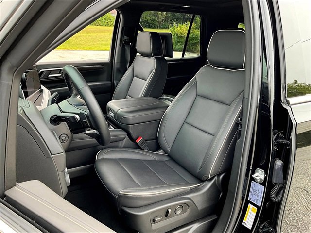2025 Chevrolet Tahoe Premier photo 10