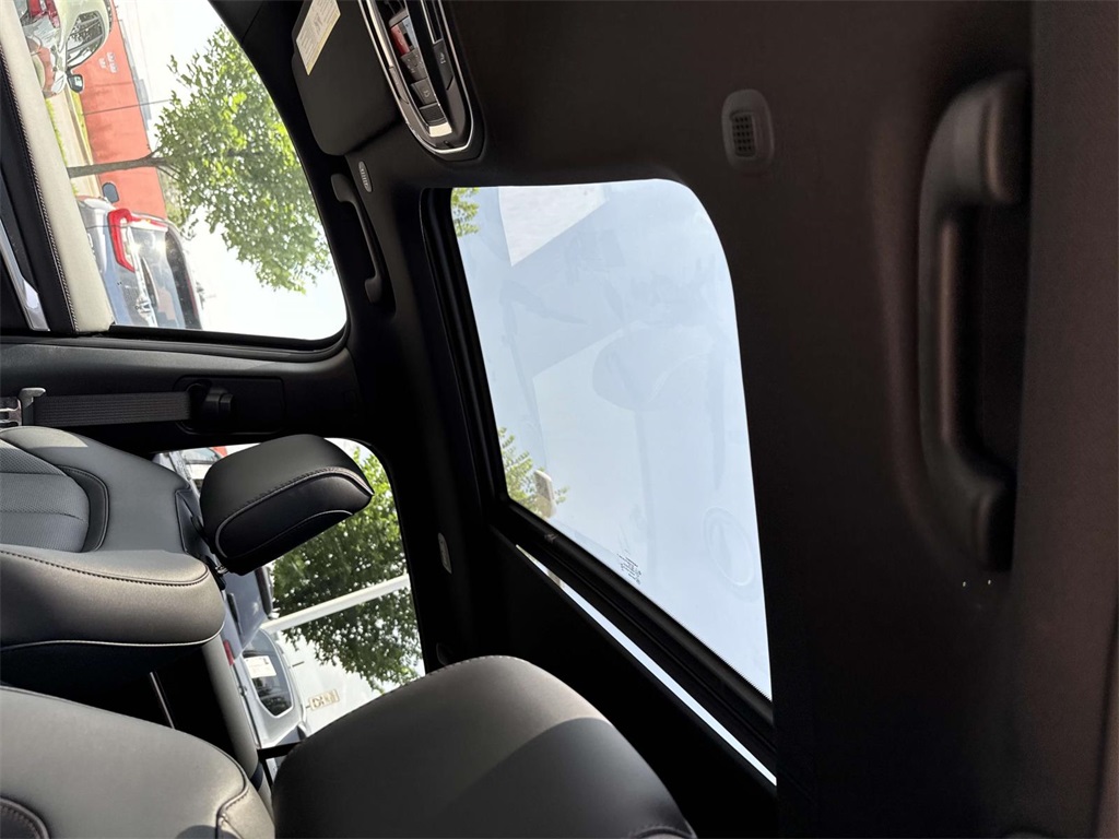 2025 Jeep Wagoneer S Limited photo 5