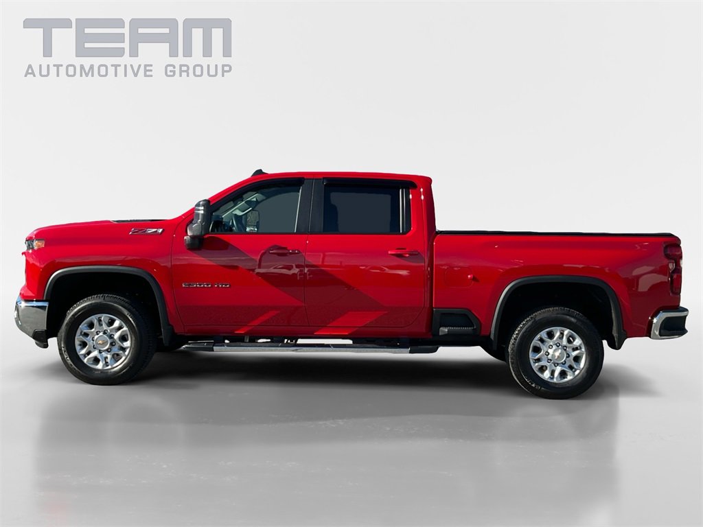 2025 Chevrolet Silverado 2500HD LT photo 4