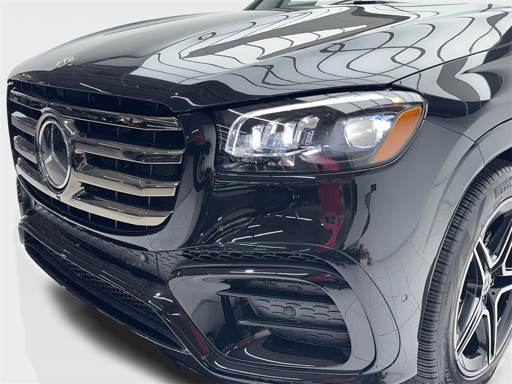 2024 Mercedes Benz GLS 450 AMG photo 3