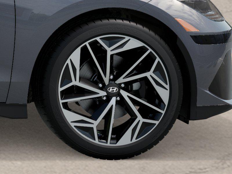 2025 Hyundai Ioniq 6 SEL photo 8