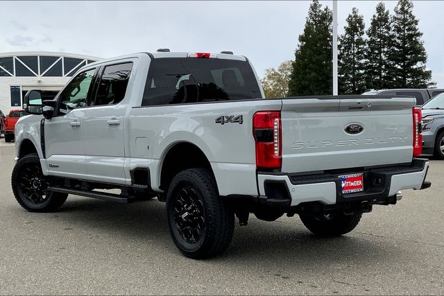 2025 Ford F-250 XLT photo 3
