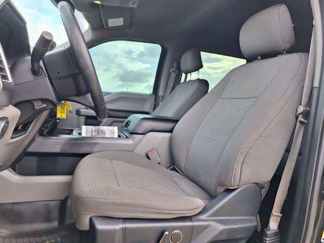 2016 Ford F-150 XLT photo 22