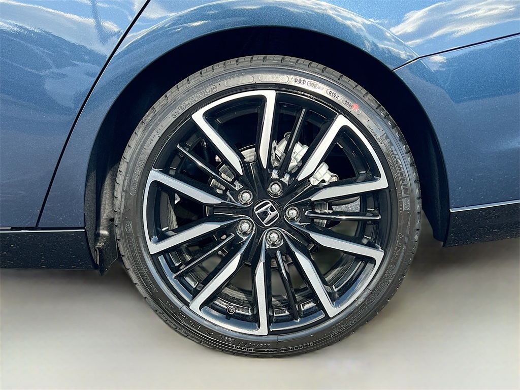 2025 Honda Accord Hybrid Touring photo 33