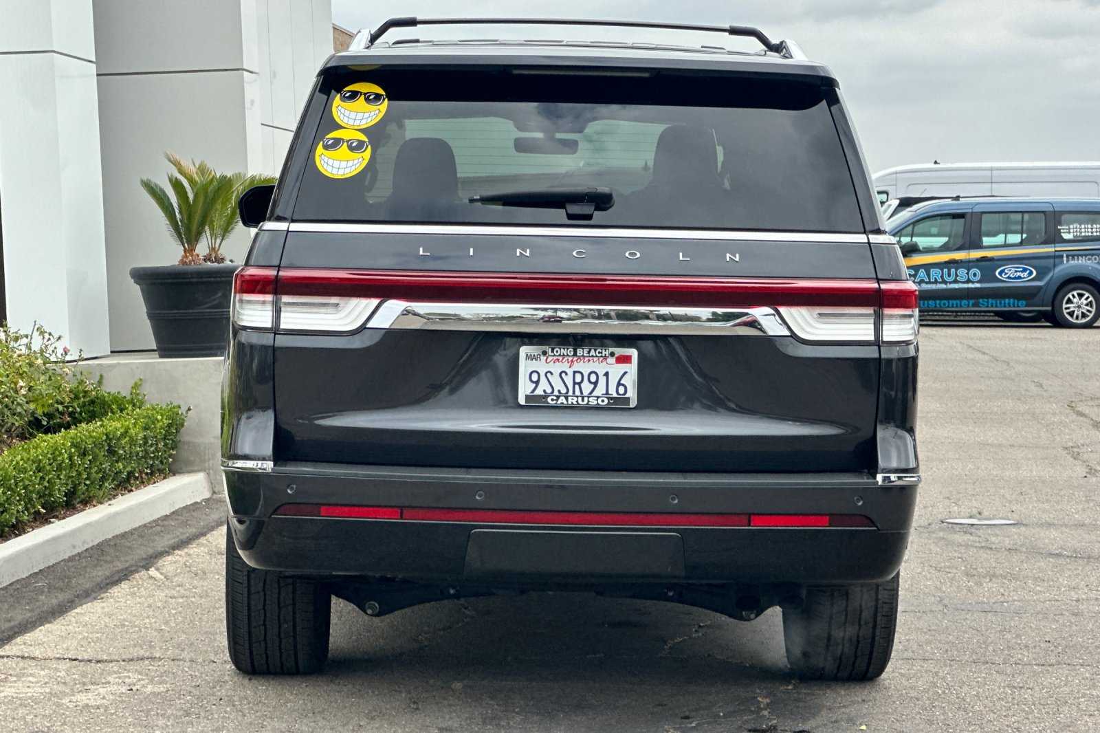 2024 Lincoln Navigator L Reserve photo 3