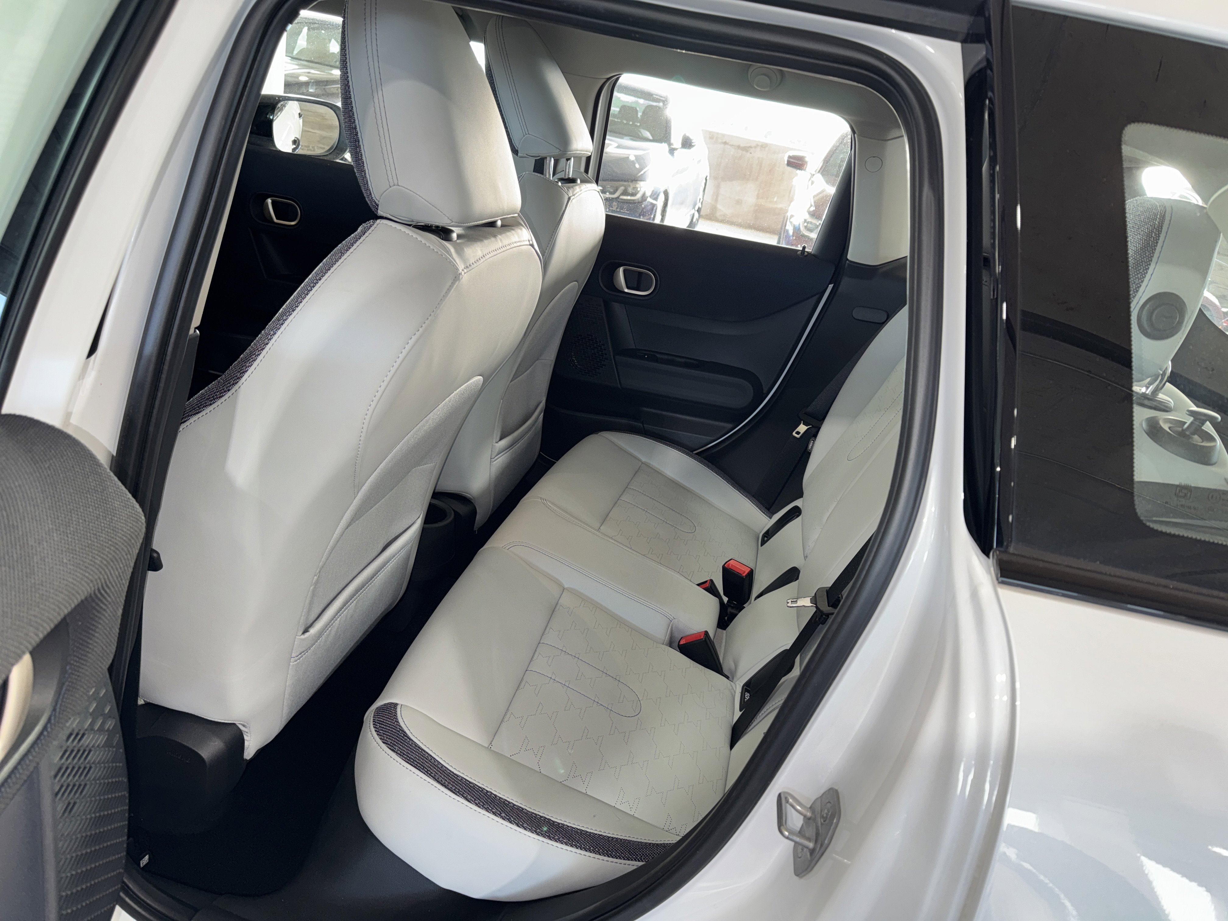 2025 Mini Cooper 4 Door Hardtop Signature photo 4