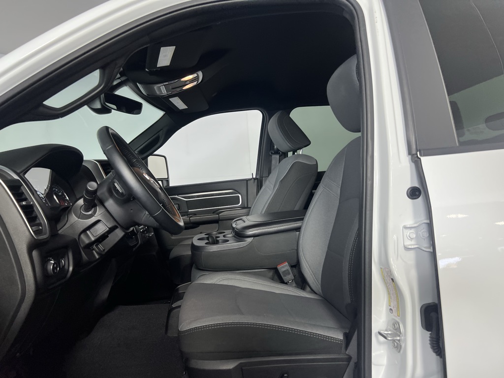 2024 Ram 2500 Big Horn photo 16