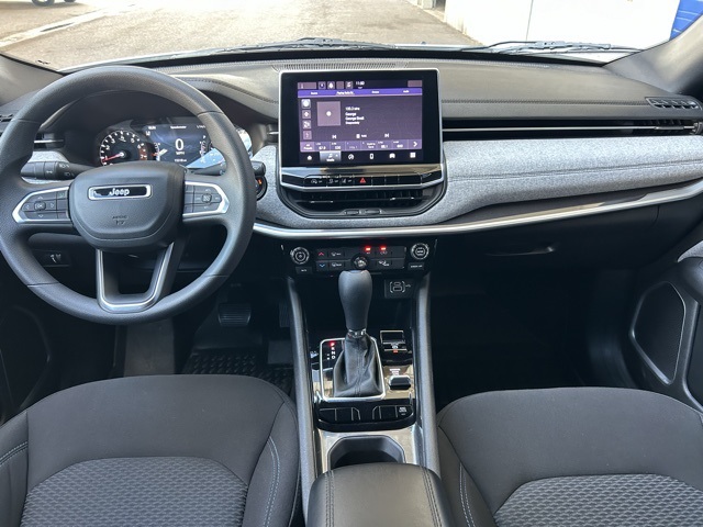 2023 Jeep Compass Sport photo 13