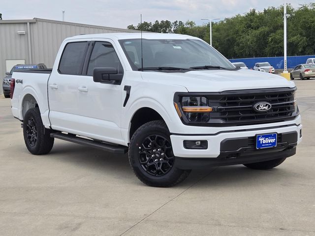 2025 Ford F-150 XLT photo 2
