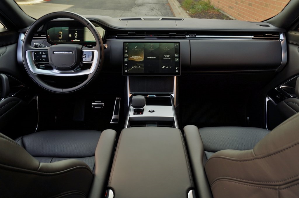 2025 LAND ROVER RANGE ROVER - Image 9