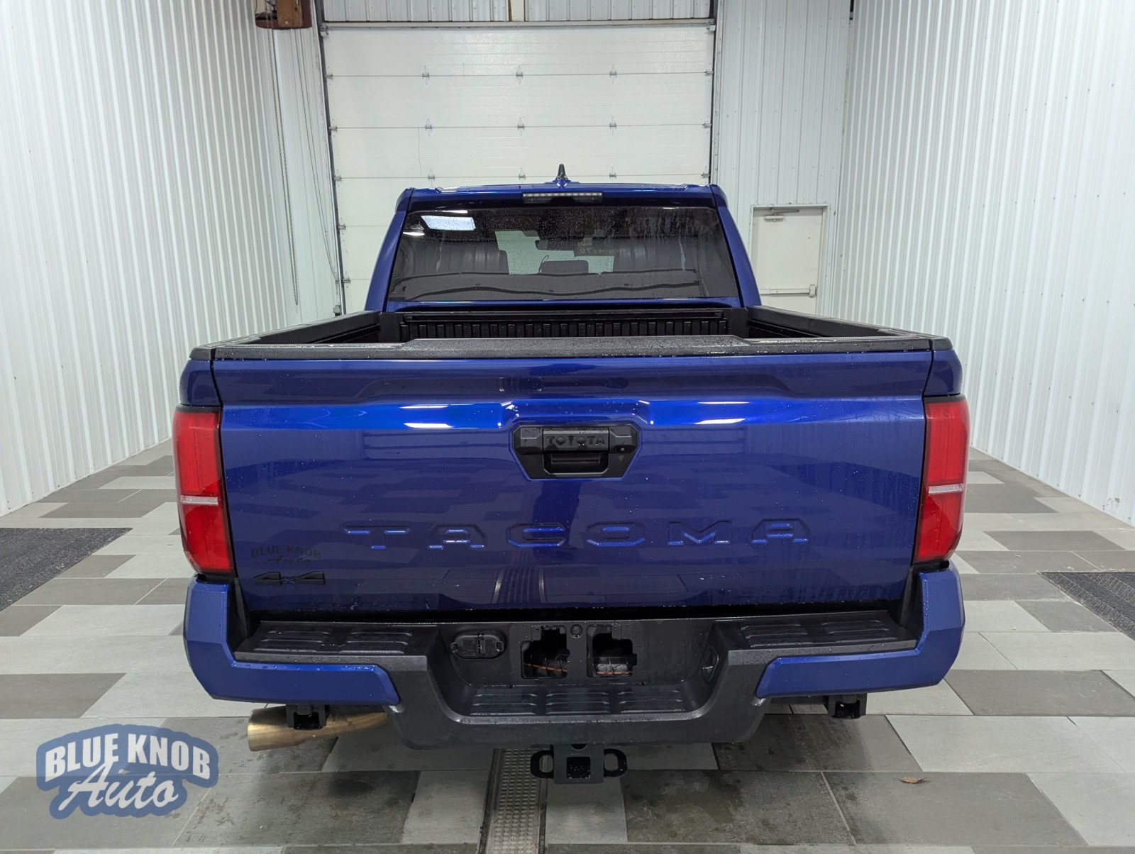 2025 Toyota Tacoma TRD Sport photo 3