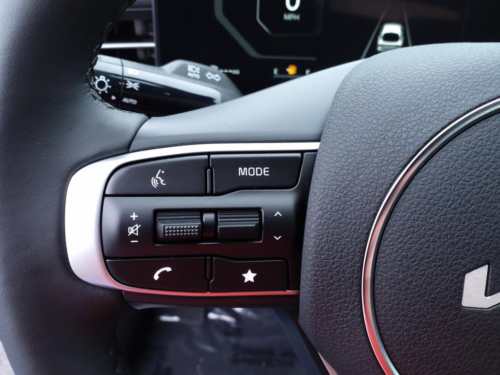 2025 Kia K5 EX photo 18