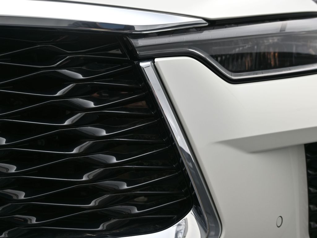 2025 Infiniti QX60 Luxe photo 9