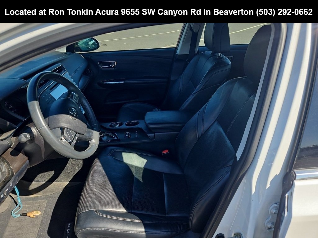 2016 Toyota Avalon Hybrid Limited photo 4