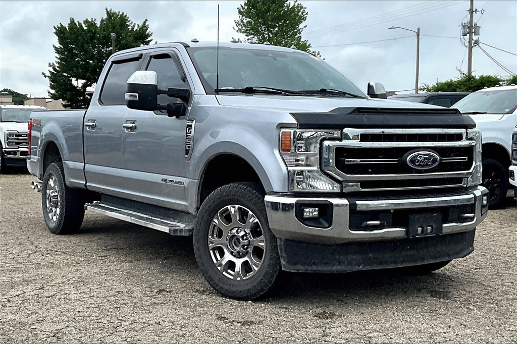 Used 2022 Ford F-350 Super Duty Lariat with VIN 1FT8W3BT8NEE83970 for sale in Kansas City