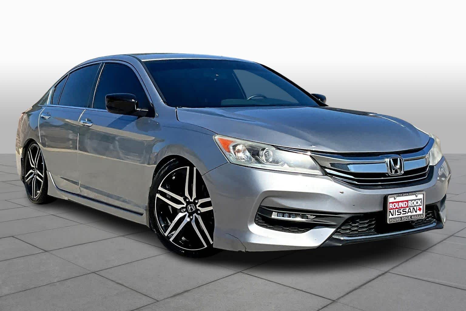 Used 2017 Honda Accord Sport SE with VIN 1HGCR2F13HA053992 for sale in Round Rock, TX