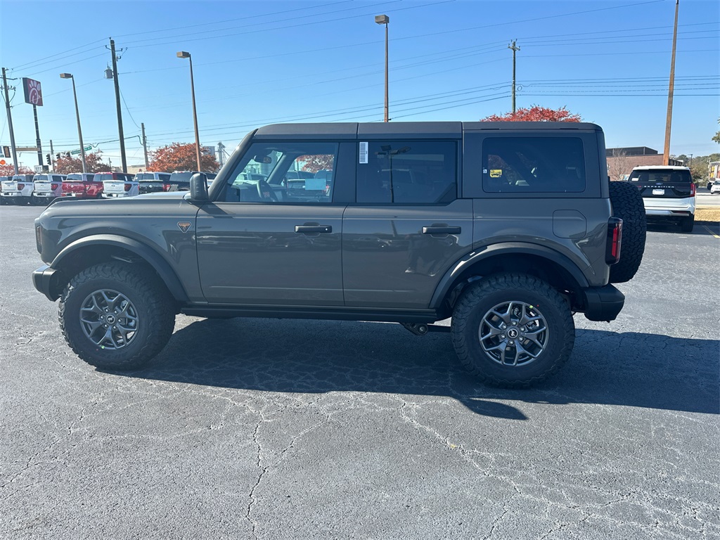 2025 Ford Bronco Badlands photo 4