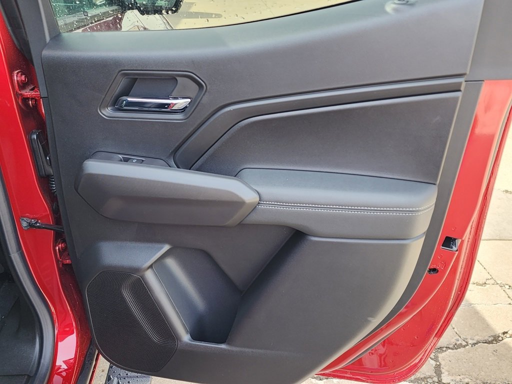 2025 Gmc Canyon Elevation photo 35