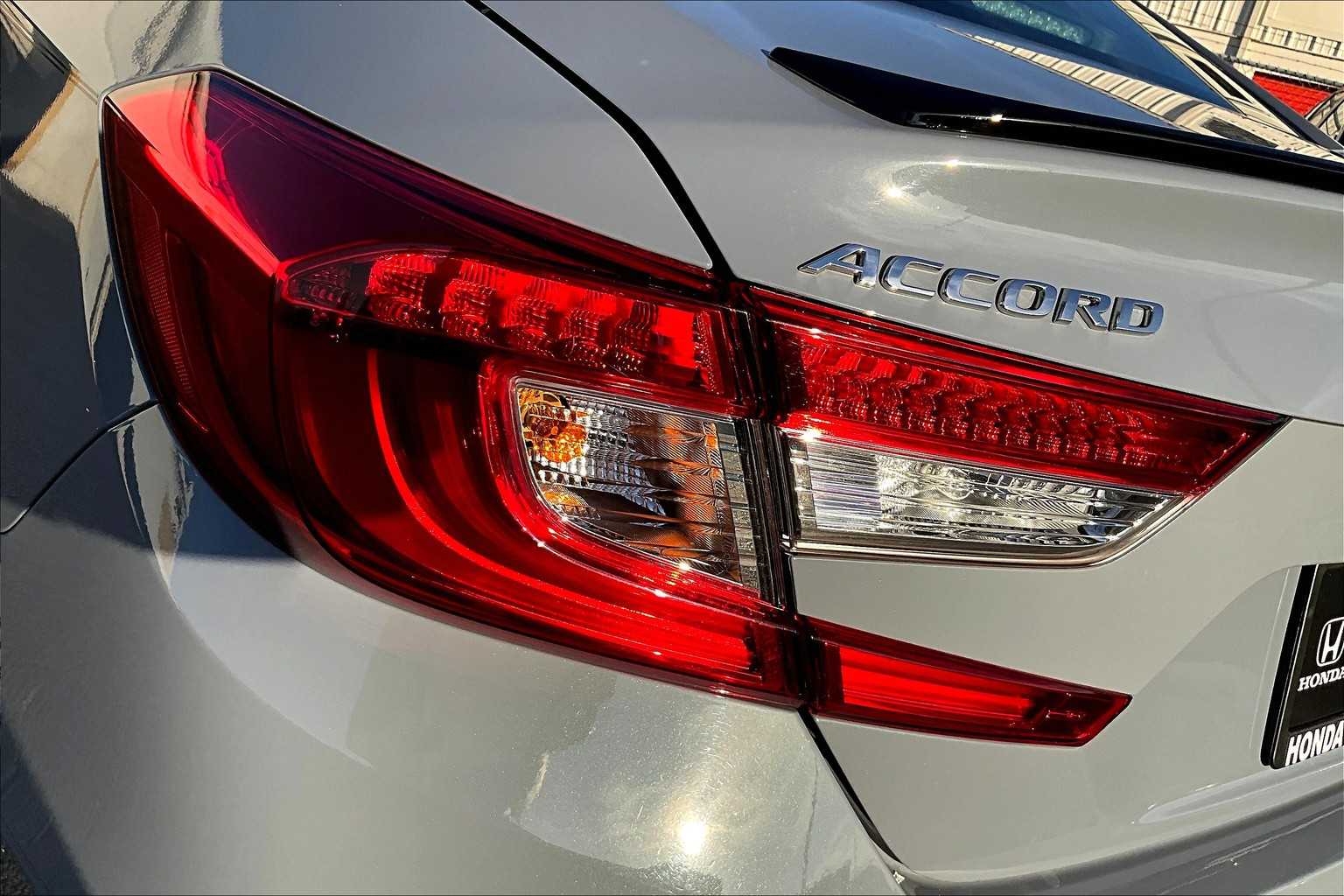 2022 Honda Accord Sport photo 28